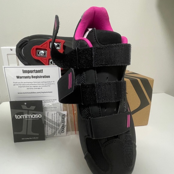 Tommaso Shoes - Tommaso Women's Black and Pink Peloton Athletic Shoes